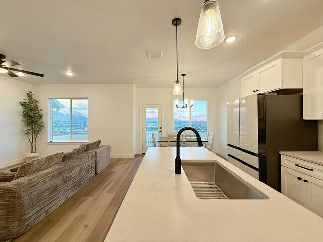 Photo - 2886 Red Velvet Ln Unidad Upper Residence