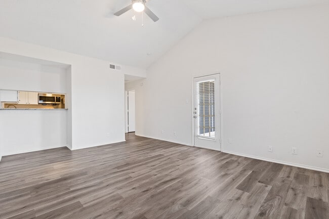 Photo - Sterling Crest