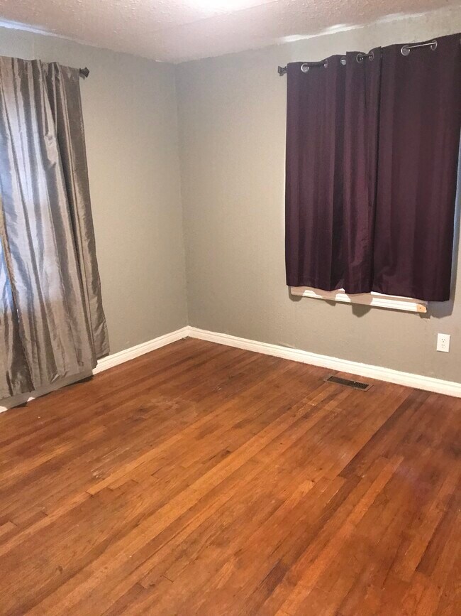 Photo - 3411 NW 27th St