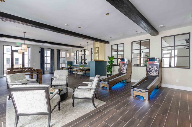 The Felicity on Perry apartments — community photo