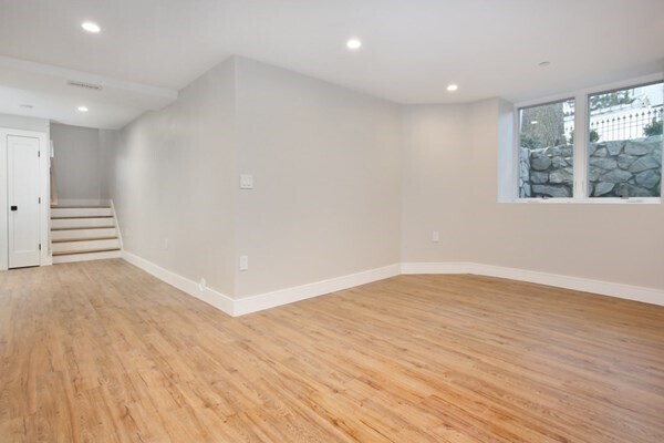 Photo - 15 Lanark Rd Condo Unit 1