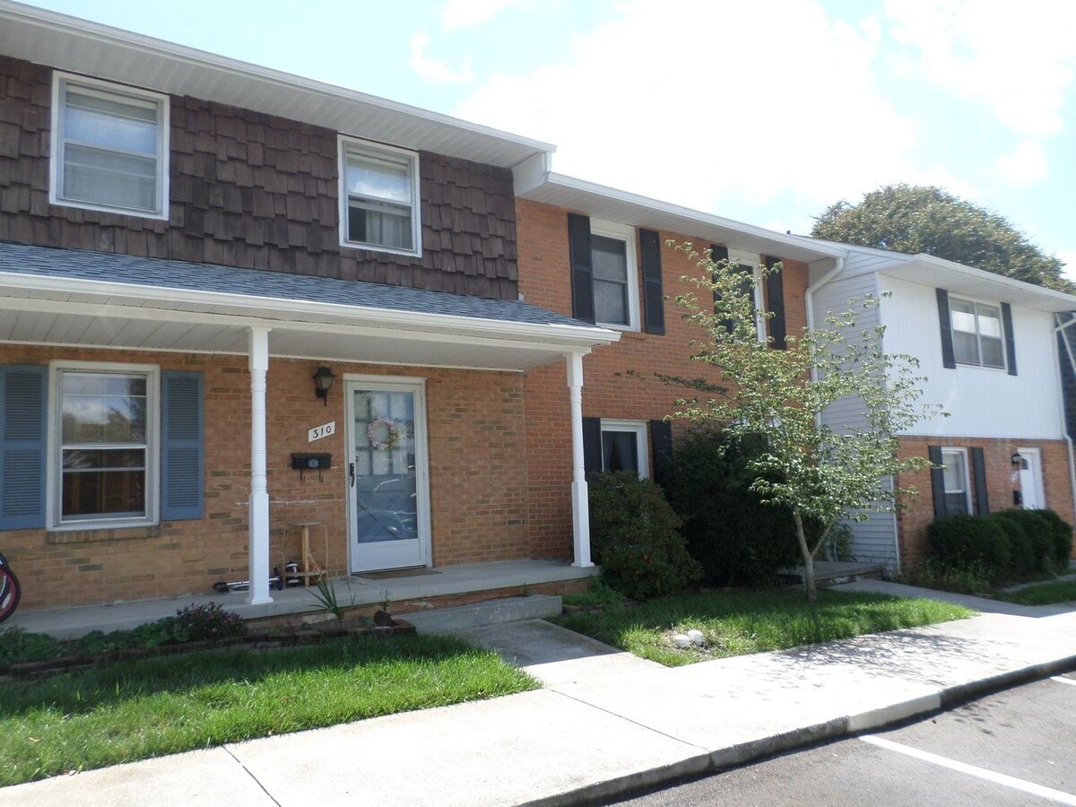 Photo - 310 Loudon Rd