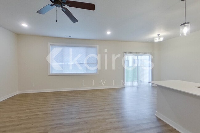 Photo - 6914 Bluebell Ct