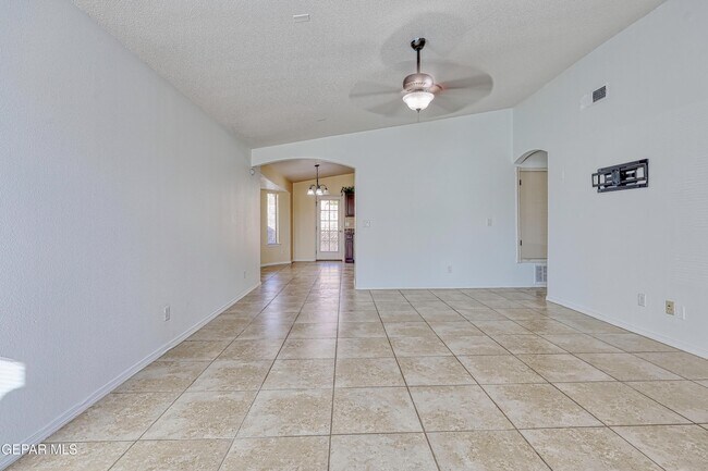 Photo - 14325 Woods Point Ave