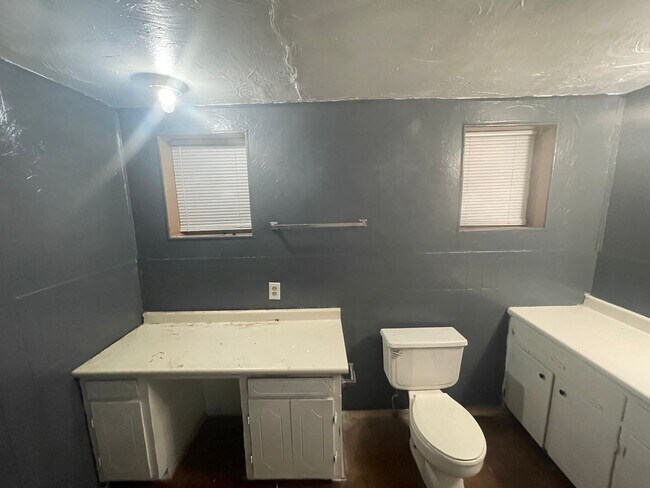 Photo - 3 bedroom, 1 bath