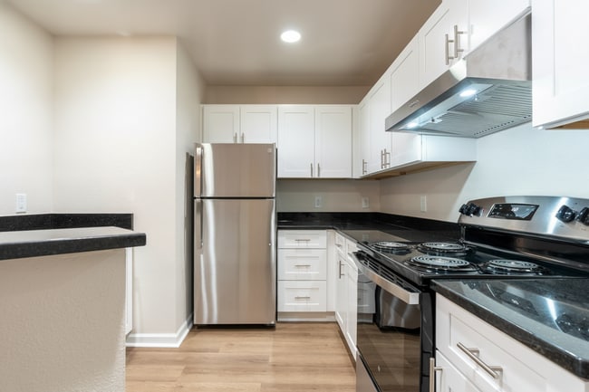 Photo - Bellevue Heights Apartments