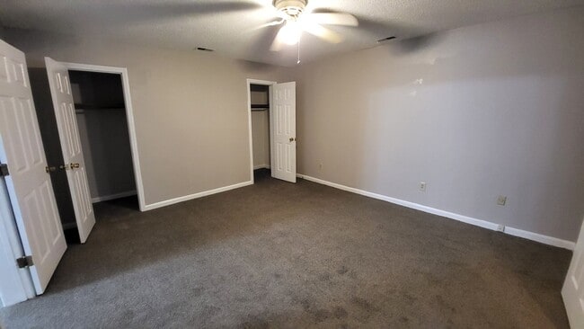 Photo - 801 E 6th St Unidad Apt B