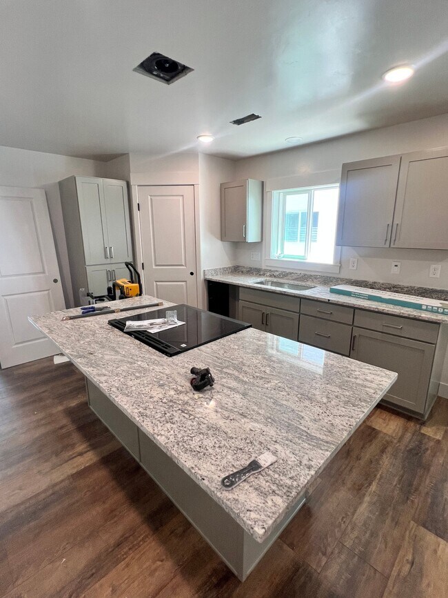 Photo - 1300 Cassia Ave