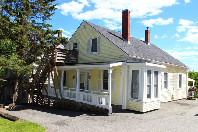 Building Photo - 4 Buck St