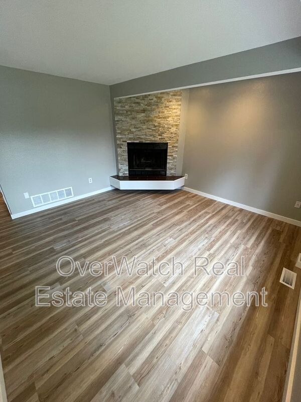 Photo - 6131 Prosperity Dr