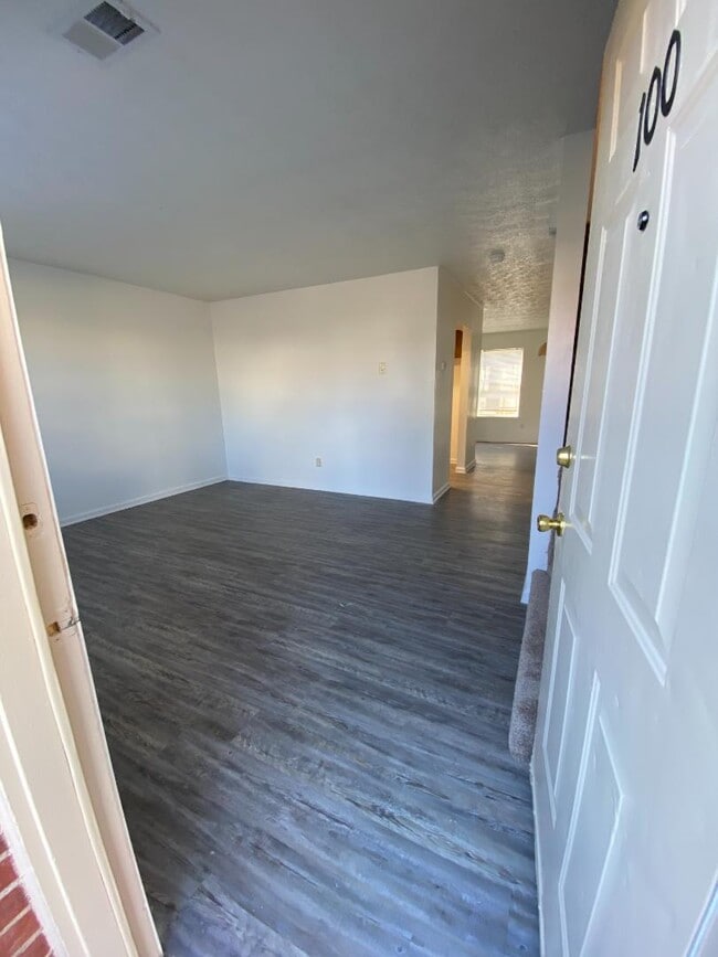 Photo - 98 Andrea Dr