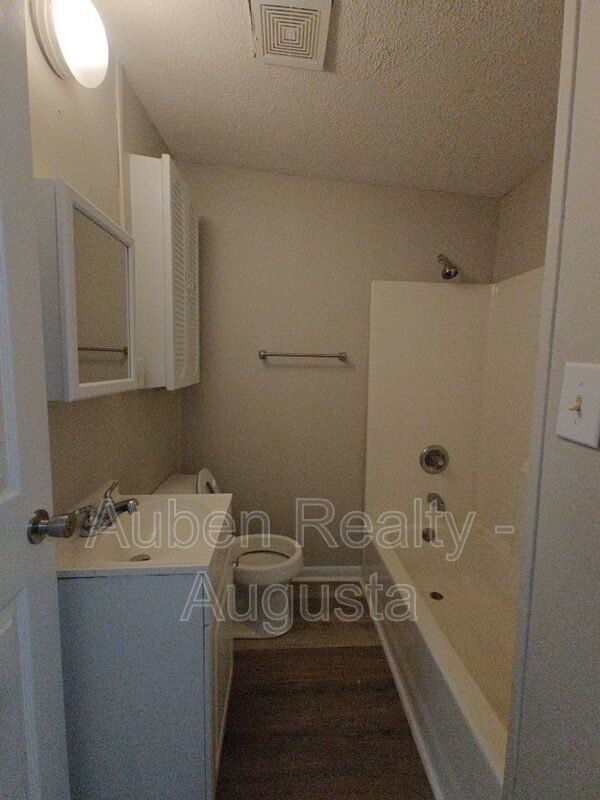 Photo - 1712 Central Ave