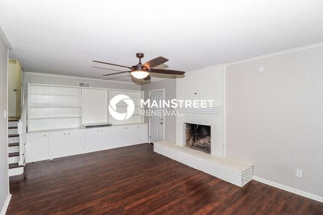 4 Bedroom Pet-Friendly Home in Memphis, TN with Main Street Renewal
