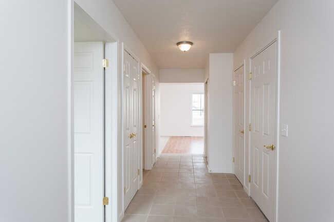 Ivy Bridge Townhomes