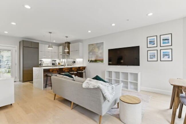 Photo - 54 Robey St