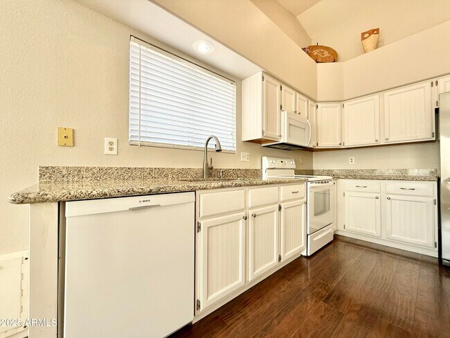 Photo - 1822 S 39th St