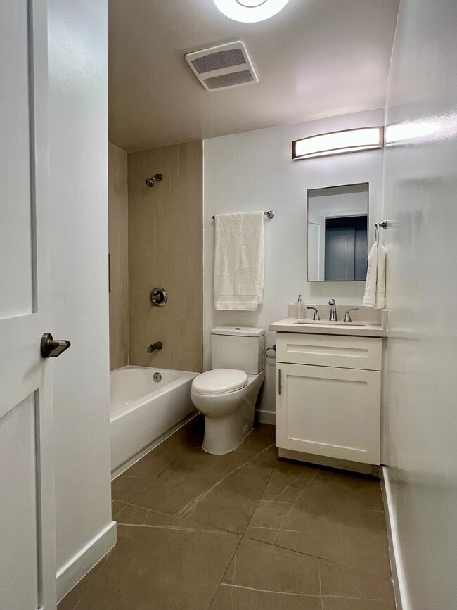 Photo - 1828 10th St