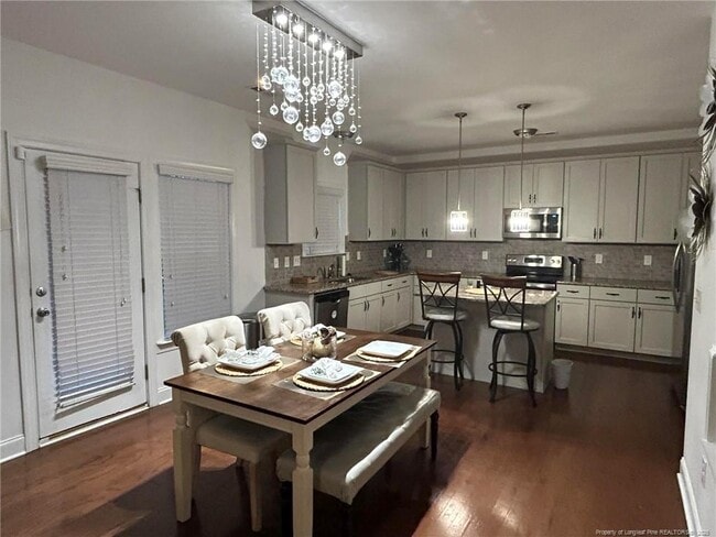 Photo - 54 Charter St