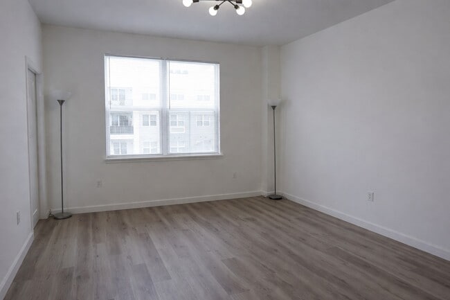 Photo - 1210 Southstation Pl