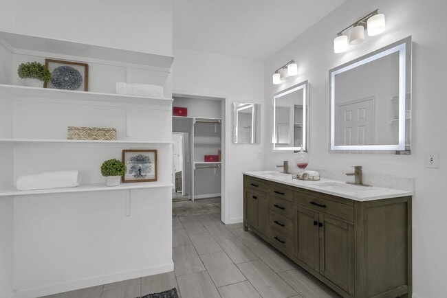 Photo - 304 Milby St