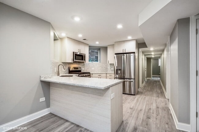 Photo - 5915 N Artesian Ave