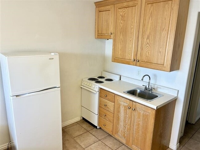 Photo - 1675 S State St