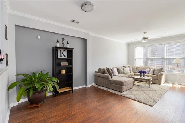 Photo - 6092 Indian Wood Cir