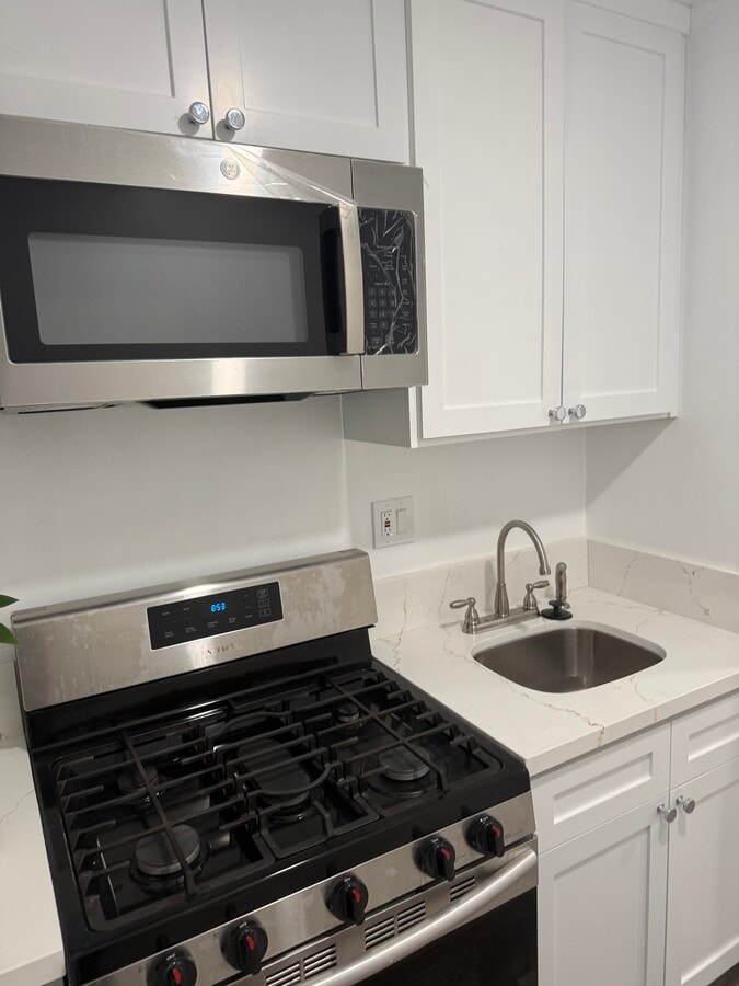 Photo - 1302 W 127th St