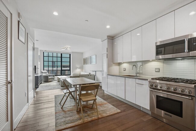 Photo - FURNISHED OR UNFURNISHED! One of the Most Desirable Locations On the Wharf!  1 Bed at the VIO! Av...