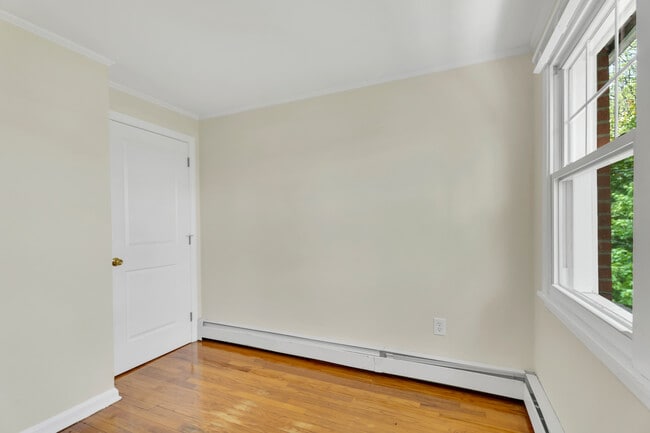 Savin Court Apartments