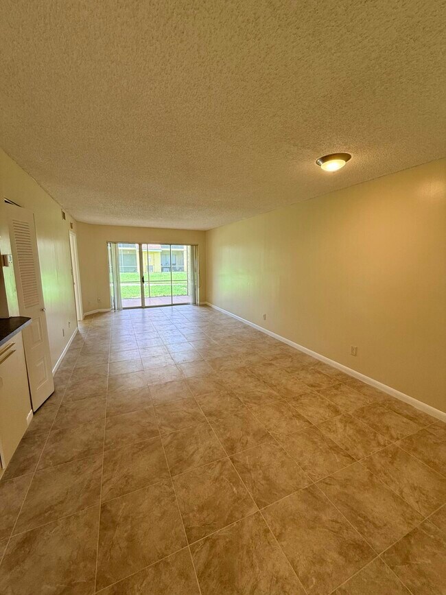1142 Coral Club Dr Unit 1142