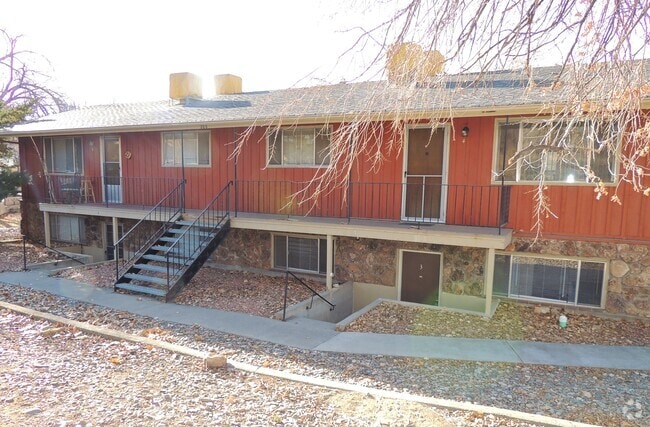 Building Photo - 208 Park Dr Unit 3 Rental