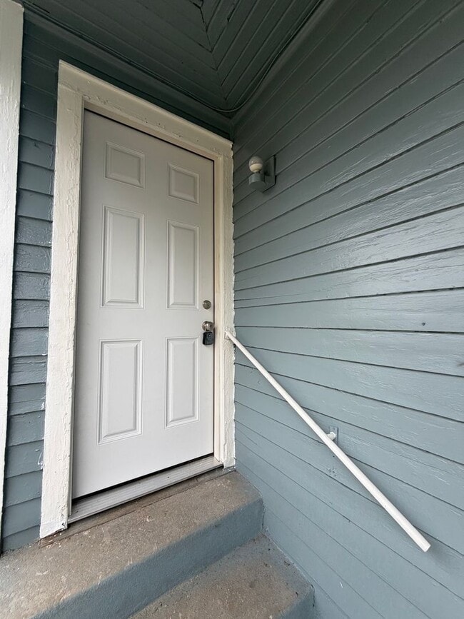 Photo - FOR RENT in Lafayette!