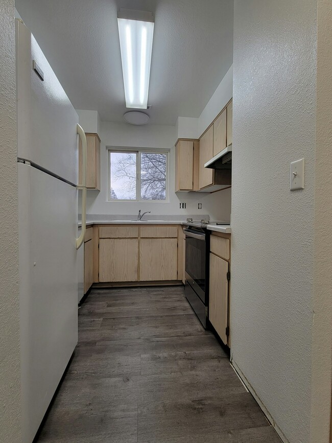 Photo - 597 Van Wey Cir