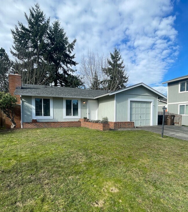 4 Bedroom Single Family Tacoma Home - 4 Bedroom Single Family Tacoma Home
