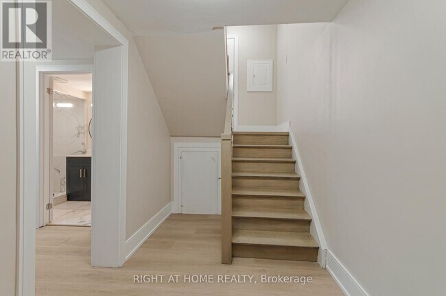 Photo - 128 Twenty Second St