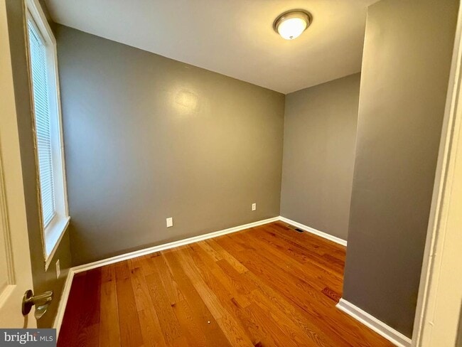 Photo - 2219 N Bouvier St