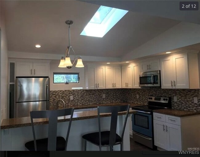 Photo - 791 Campbell Blvd