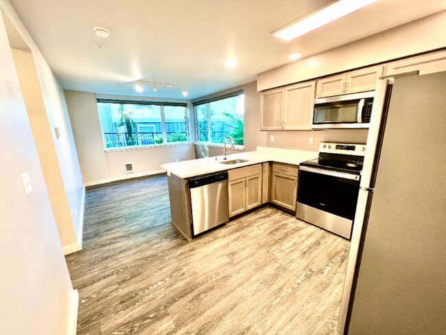 Photo - 1925 S I St Unidad A104