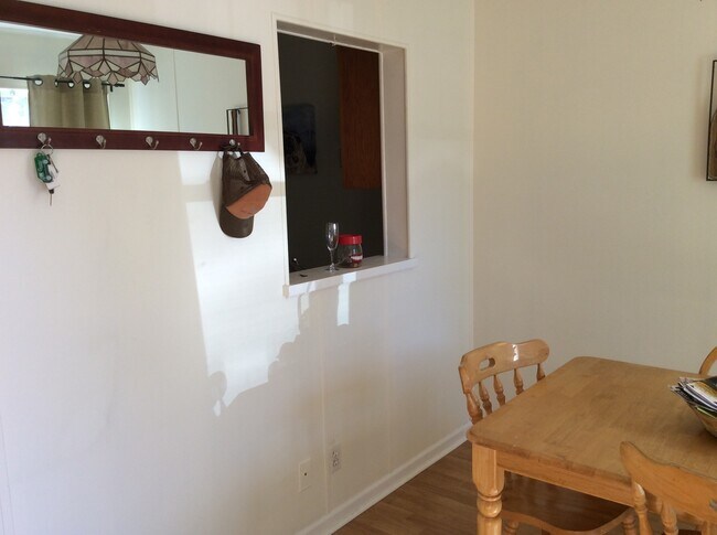 Photo - 76 Glenridge