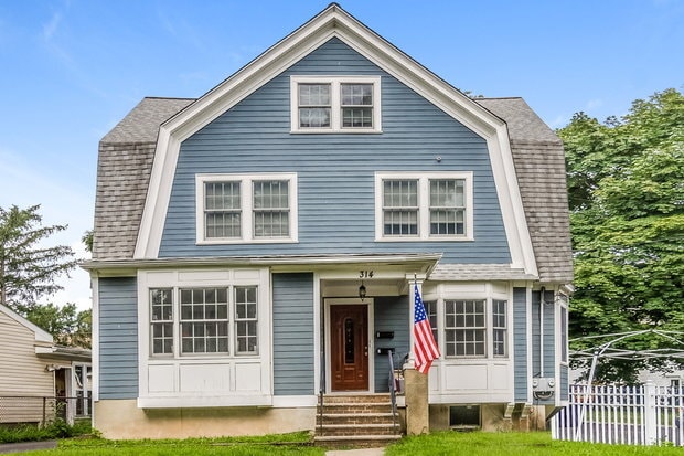 Building Photo - 314 3rd St Unit #2