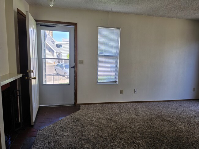 Photo - 17054 E Tennessee Dr