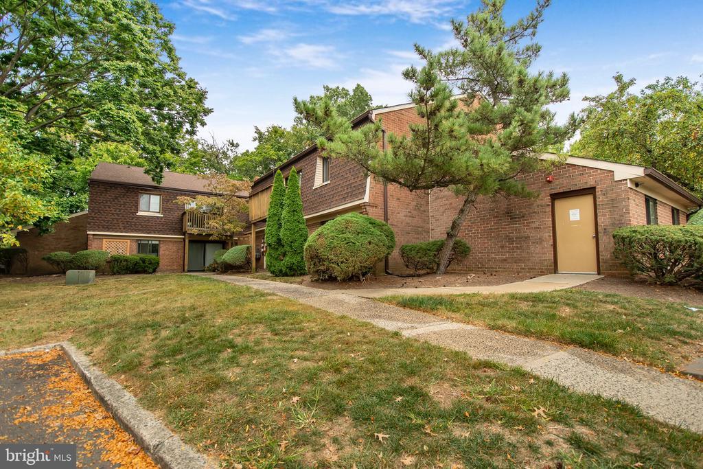 Photo - 606 Meadow Woods Ln