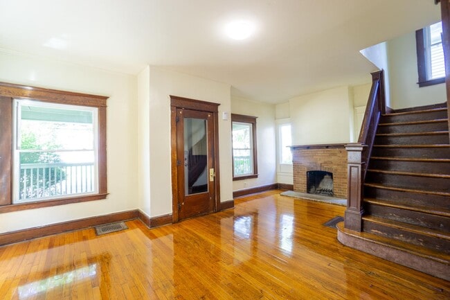 Photo - 963 Lancaster Ave