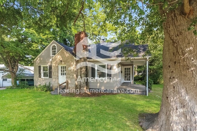 Photo - 207 Hampton Ave