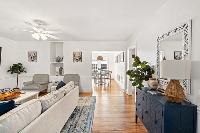 Photo - 1713 Paris Ave W