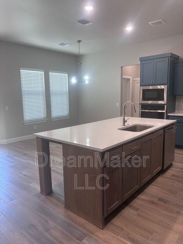 Photo - 3010 Hollow Crest Ln