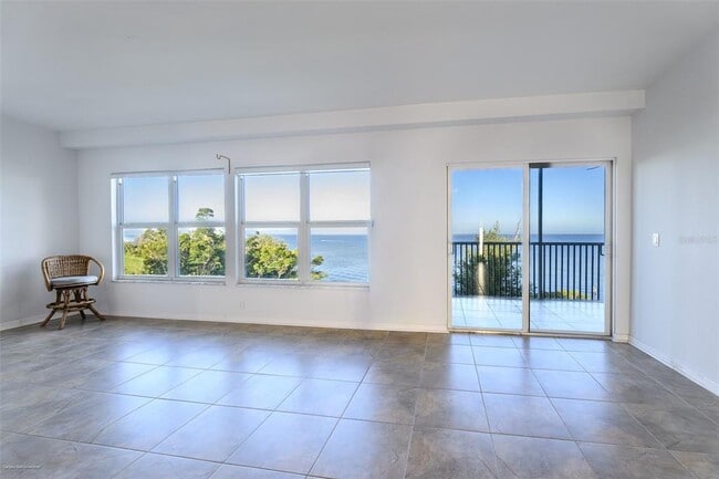 Photo - 101 N Marion Ct Unidad 133