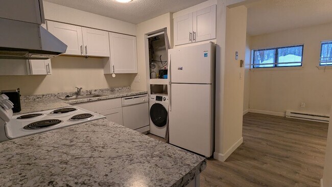 Photo - 1 bedroom Waterville Valley Condo Available for Year Round Lease! $1400/mo
