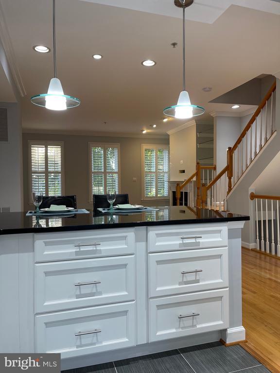 Photo - 680 9th St SW